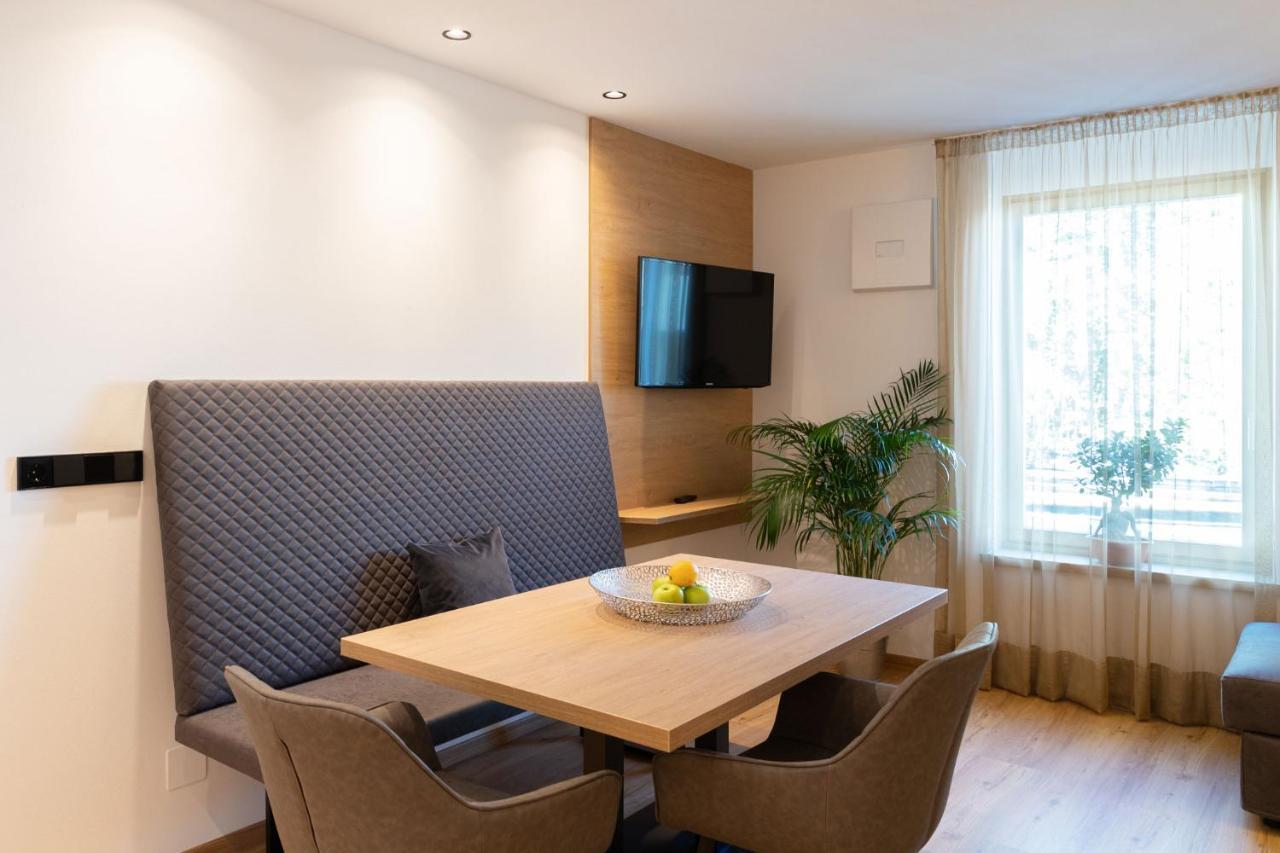 Nice Living Neue- Moderne Apartments Im Herzen Von Brixen - Kostenlose Brixencard - Ideal Fuer Familien, Paare, Geschaeftsreisende Und Allen Urlaubs Hungrigen Exterior foto